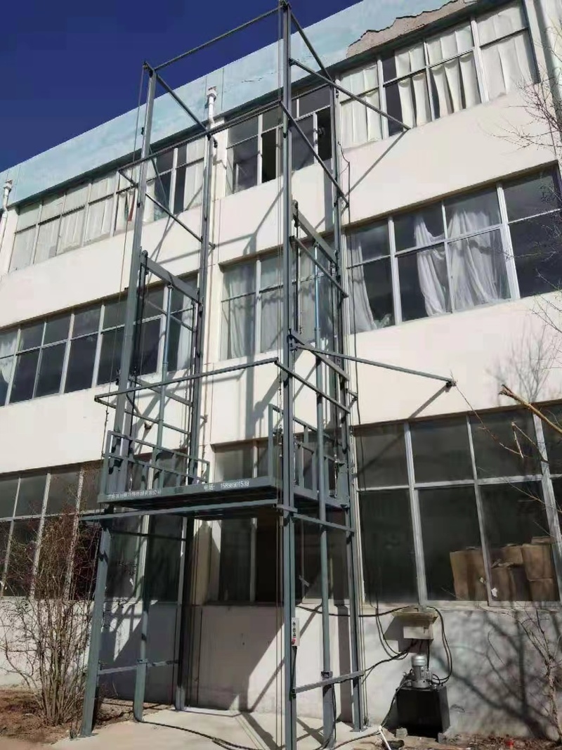 安顺室外贴墙货梯